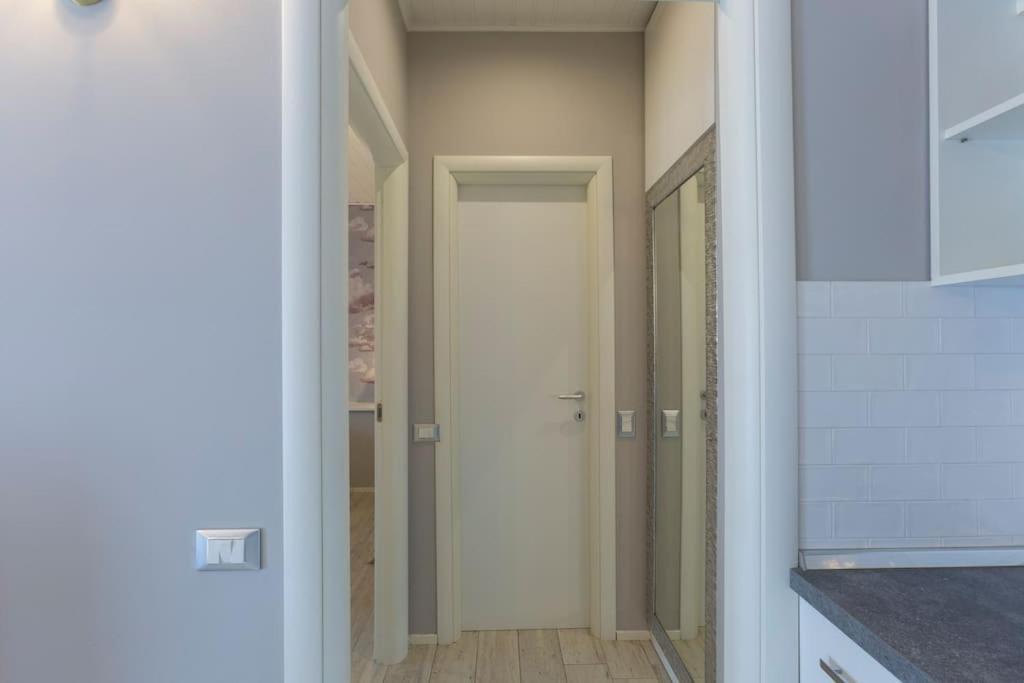 My Charming Apartments Ai Navigli-Vigevano Suite Milão Exterior foto