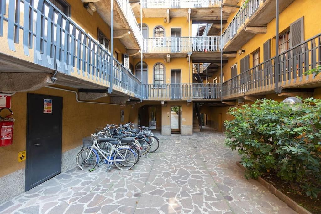 My Charming Apartments Ai Navigli-Vigevano Suite Milão Exterior foto